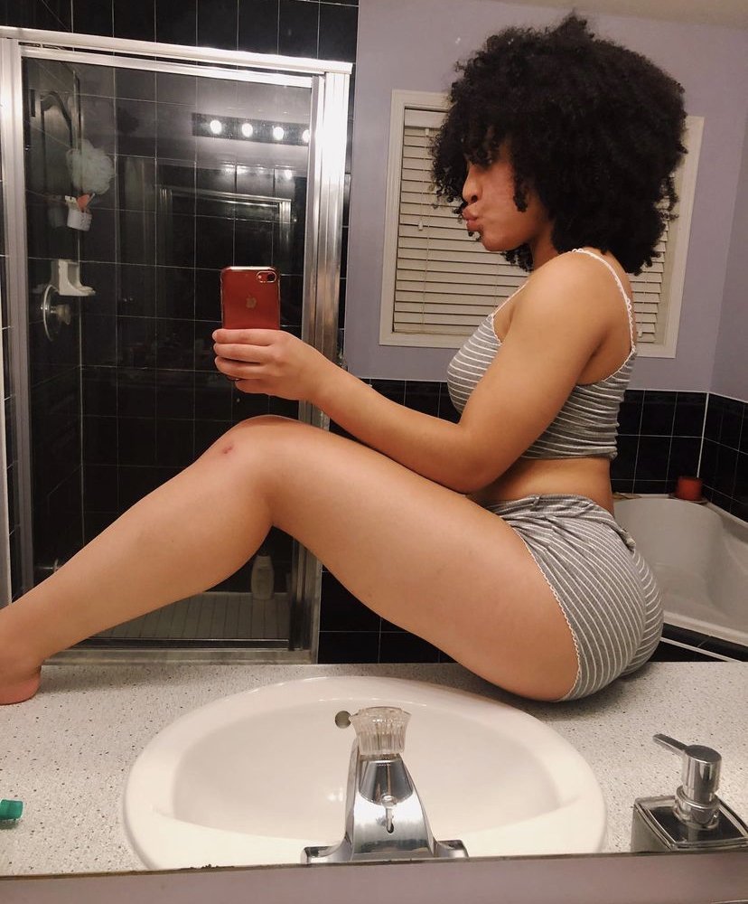 Naruto va Sakuraning birinchi jinsiy aloqasi Voyeurizm etuk suzish kostyumi